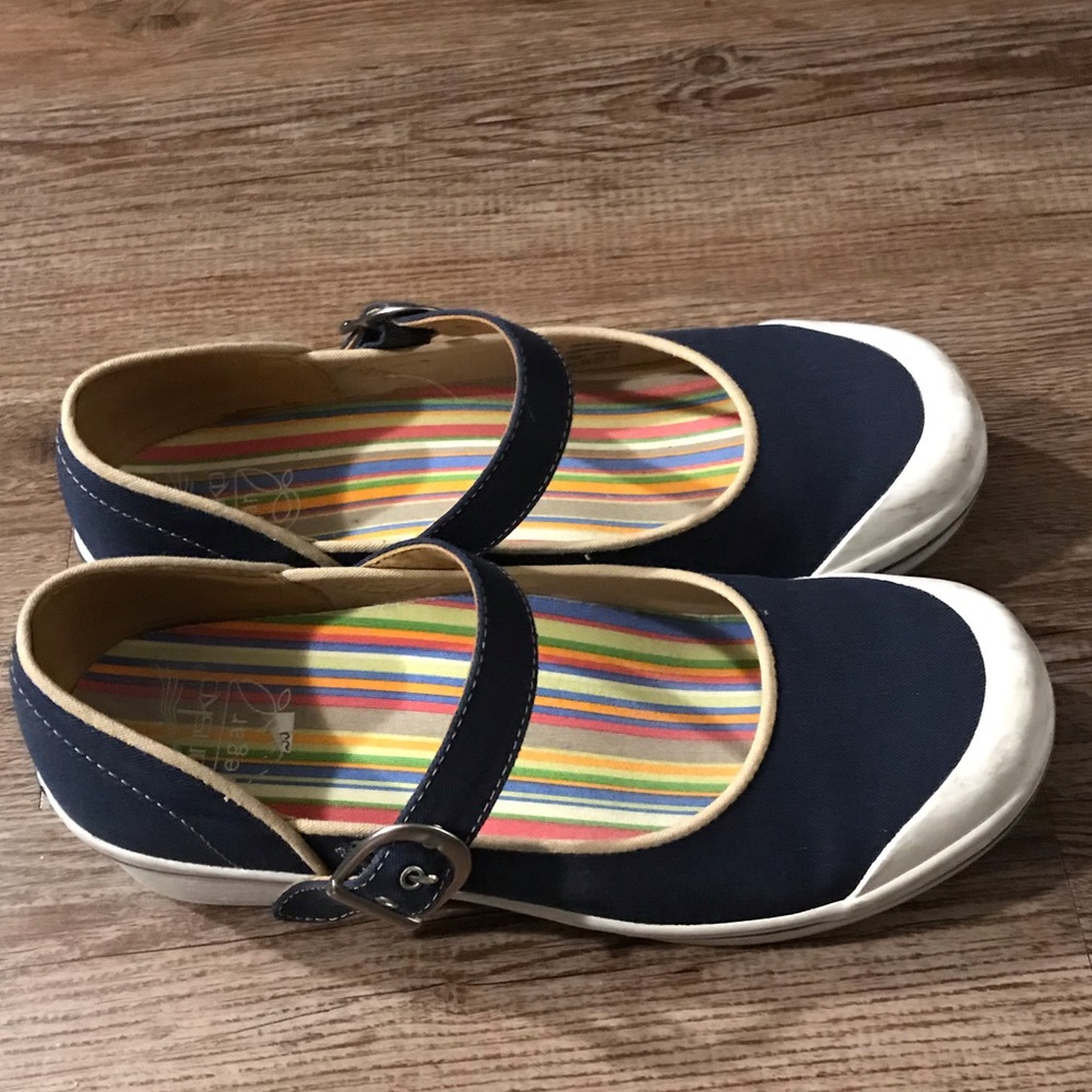 Dansko Mary Janes. Size 39